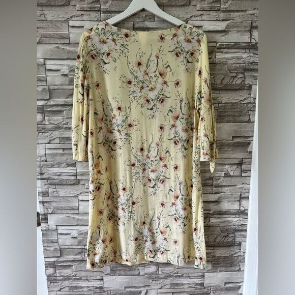 H&M || Pastel Yellow Floral Slit Bell Open Tie Sleeve Midi Dress SZ 12 - Picture 2 of 10